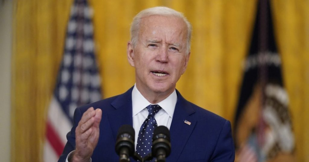 En 100 días, Biden es el tercer presidente menos cariñoso desde la guerra