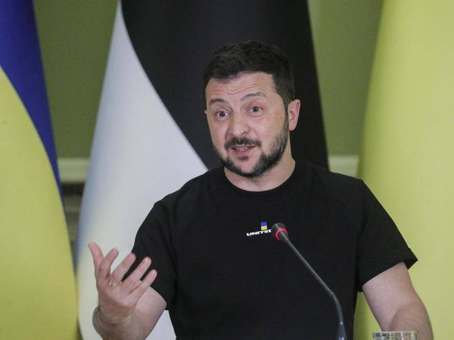 En Italia, Zelensky ahora es menos popular – Corriere.it