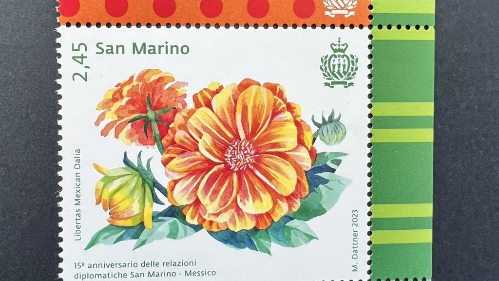 La ‘Libertas Mexican Dahlia’ celebra la amistad entre México y San Marino en un sello postal